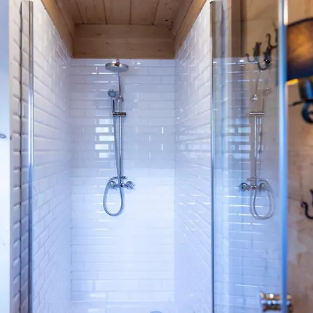 Dom Bajeczna Polana Jacuzzi Dağ evi